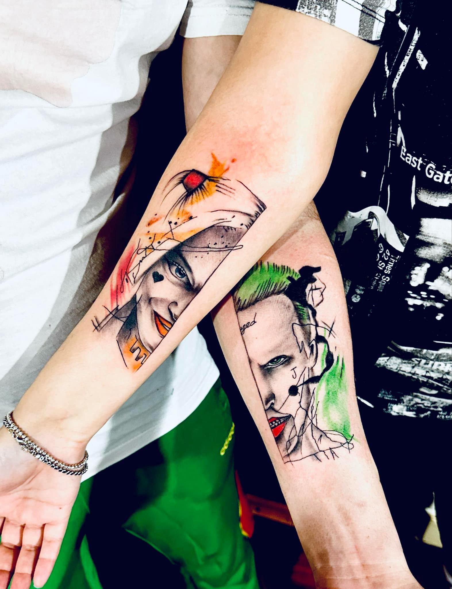 Tatuaj color joker pe braț - AlexuU Tattoo Craiova